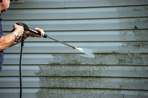 Advertise your Calgary or surrounding area window and/or power washing services to local customers.
