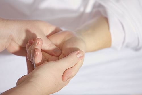 Advertise your massage therapist services to local Calgary area customers.