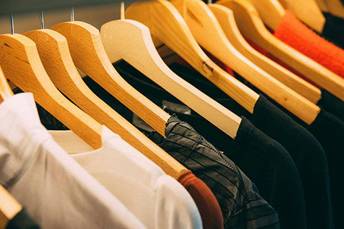Advertise your online apparel store to local Calgary area customers.